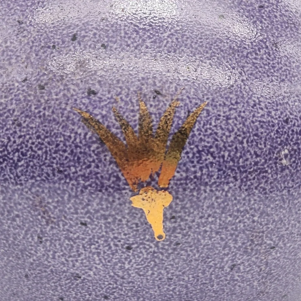 Ecco Nova Amethyst Medieval Monarch Speckled Ceramic Vase/Planter Gilt Design - Picture 3 of 8